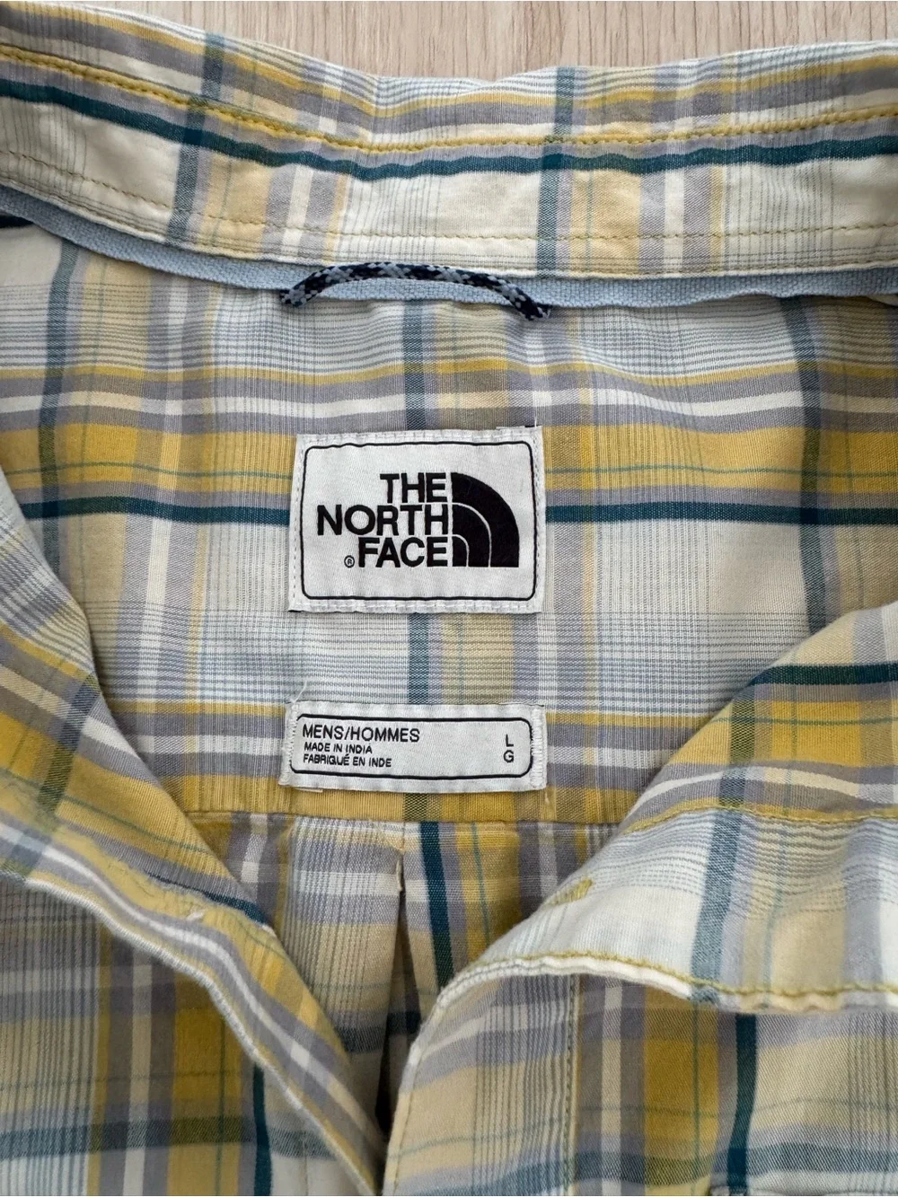 The North Face men’s plaid Large short sleeve button down camp shirt hiking EUC